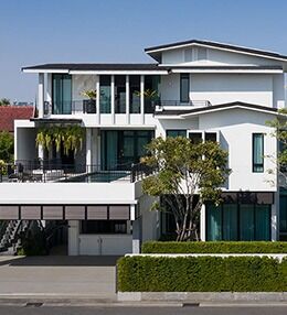 Modern Windows & Doors Designs: Check Latest Prices for Your Home - Image 3