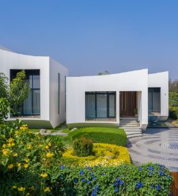 Modern Windows & Doors Designs: Check Latest Prices for Your Home - Image 2